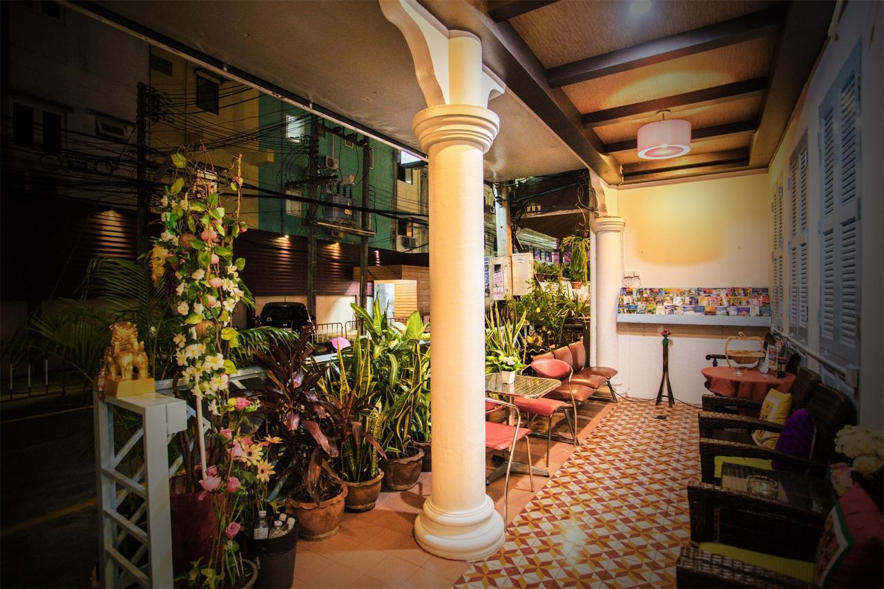 Sino House Patong Hotel Kültér fotó