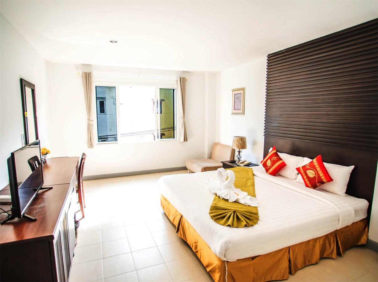 Sino House Patong Hotel Kültér fotó