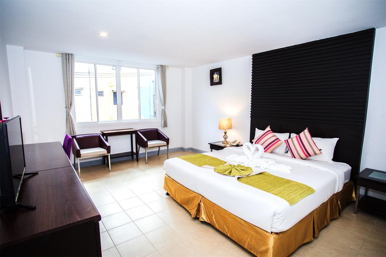 Sino House Patong Hotel Kültér fotó
