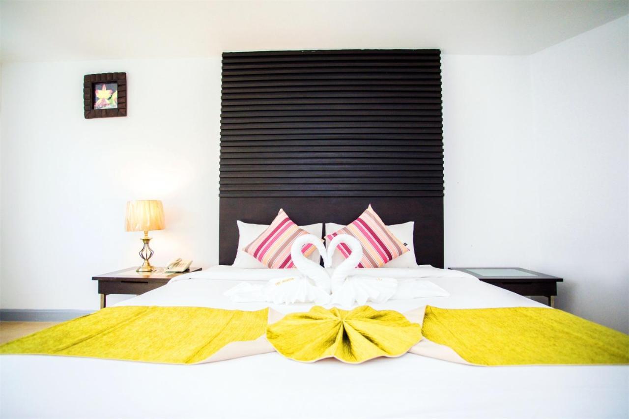 Sino House Patong Hotel Kültér fotó