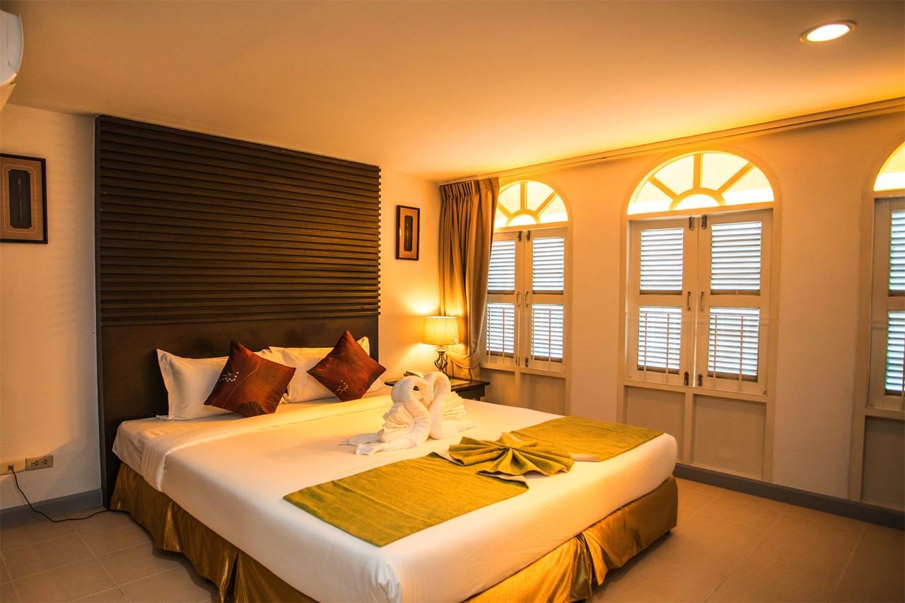 Sino House Patong Hotel Kültér fotó