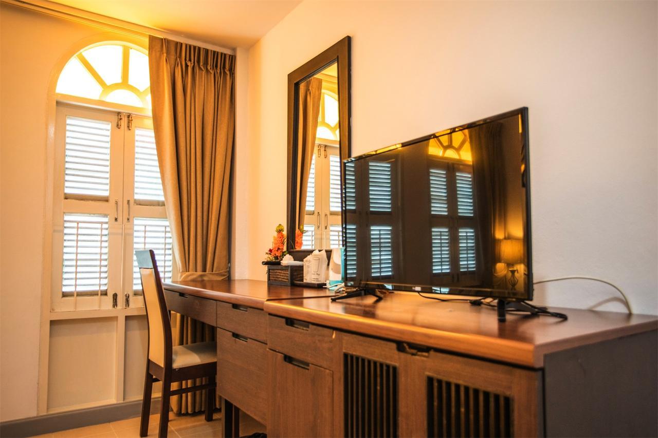Sino House Patong Hotel Kültér fotó