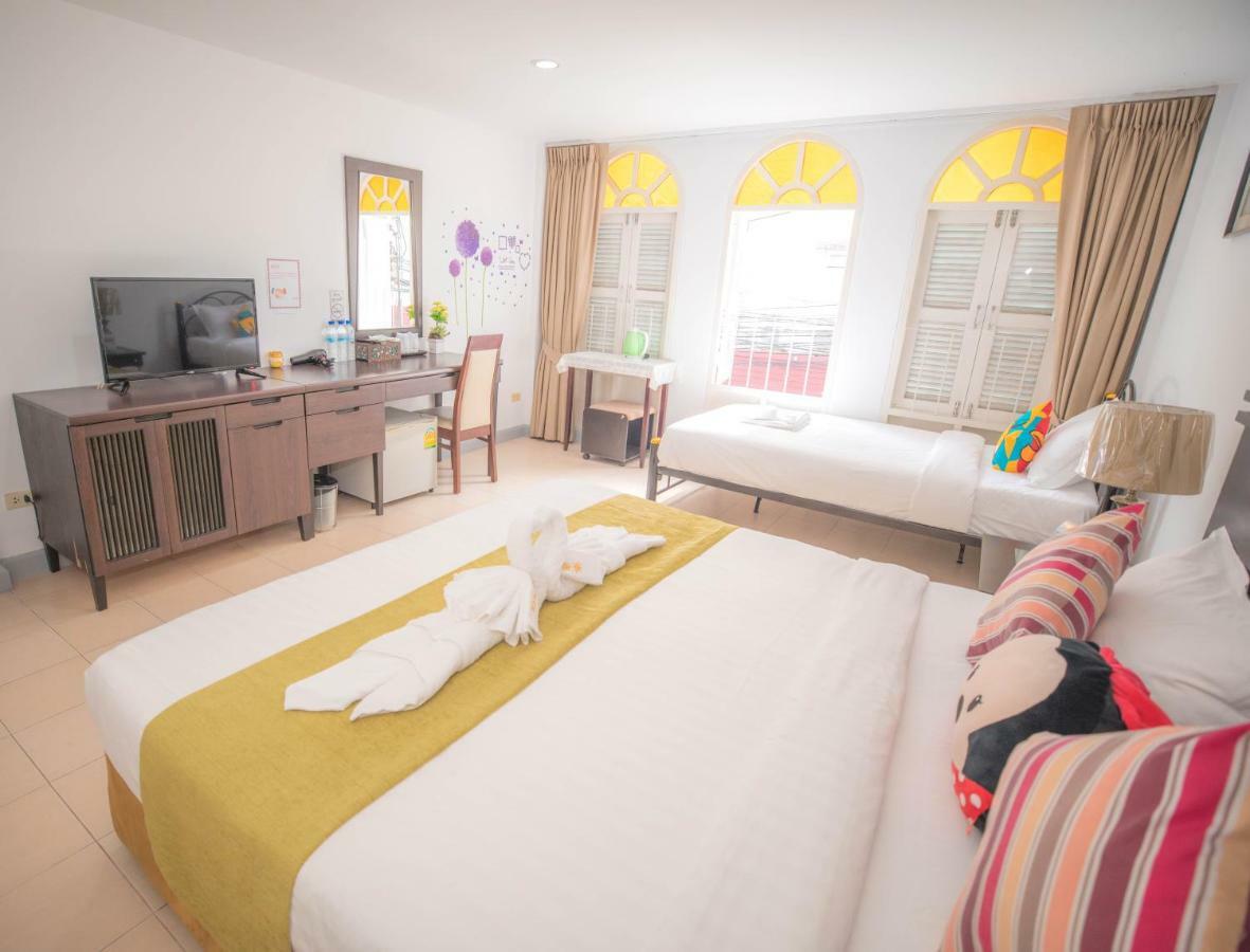 Sino House Patong Hotel Kültér fotó