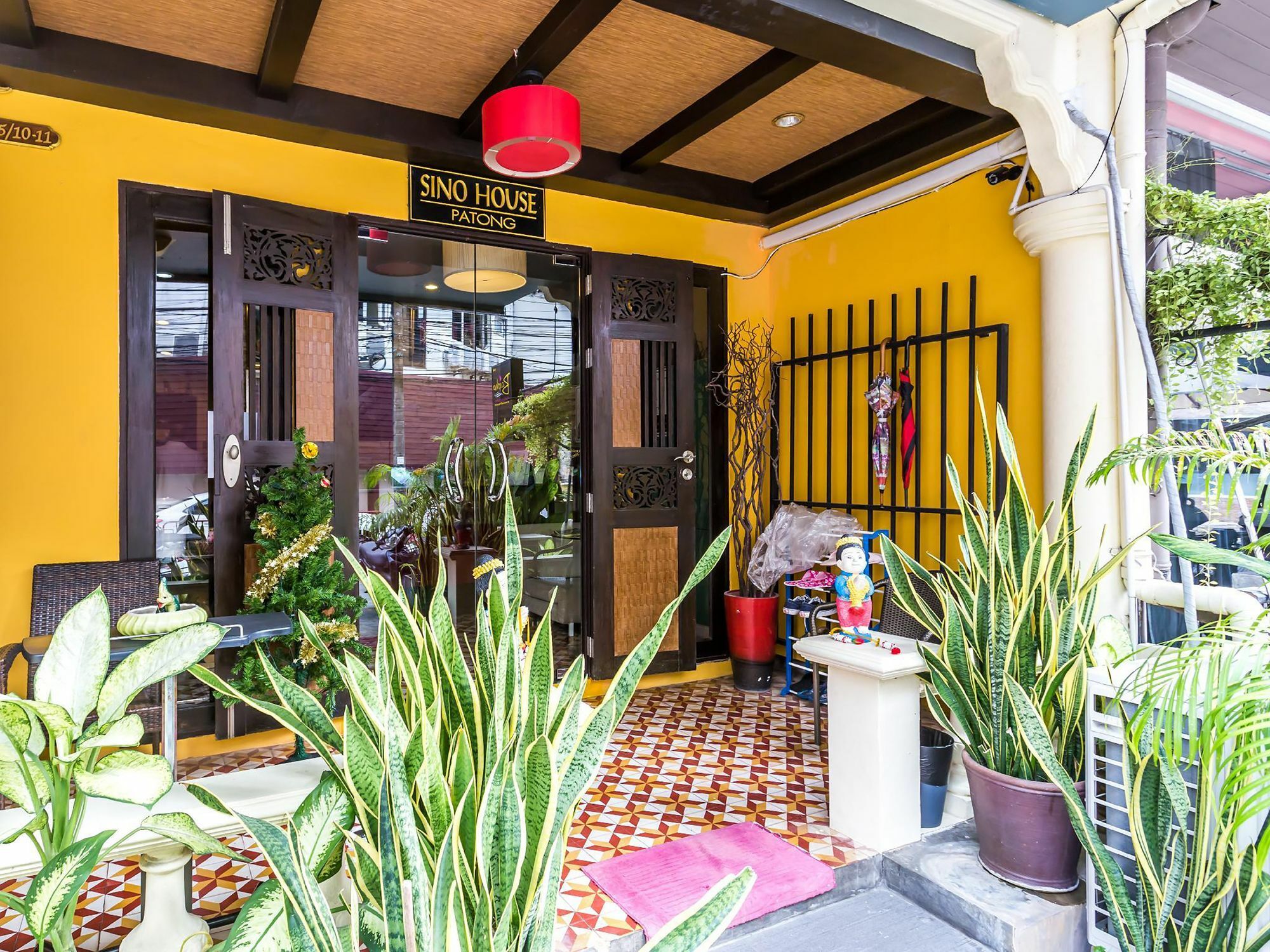 Sino House Patong Hotel Kültér fotó