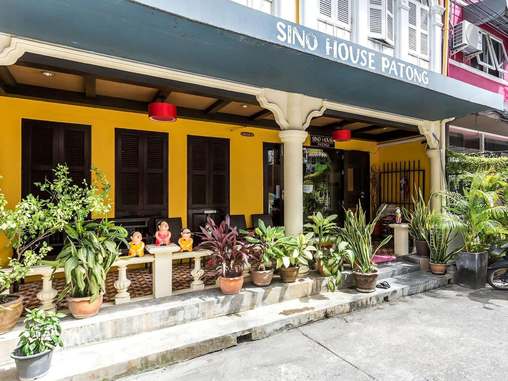 Sino House Patong Hotel Kültér fotó